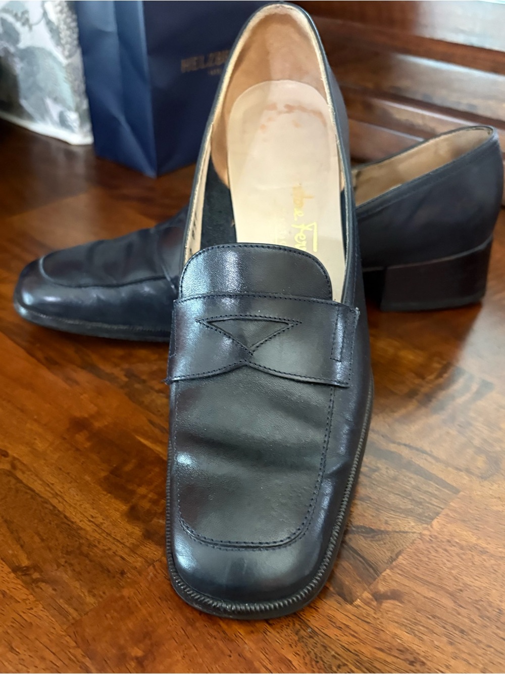 Salvatore Ferragamo Boutique Black Leather Low Heel Loafers Shoes Size 6 1/2 AA
